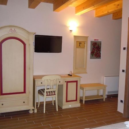 וילה פרנקה די ורונה Agriturismo Aver מראה חיצוני תמונה