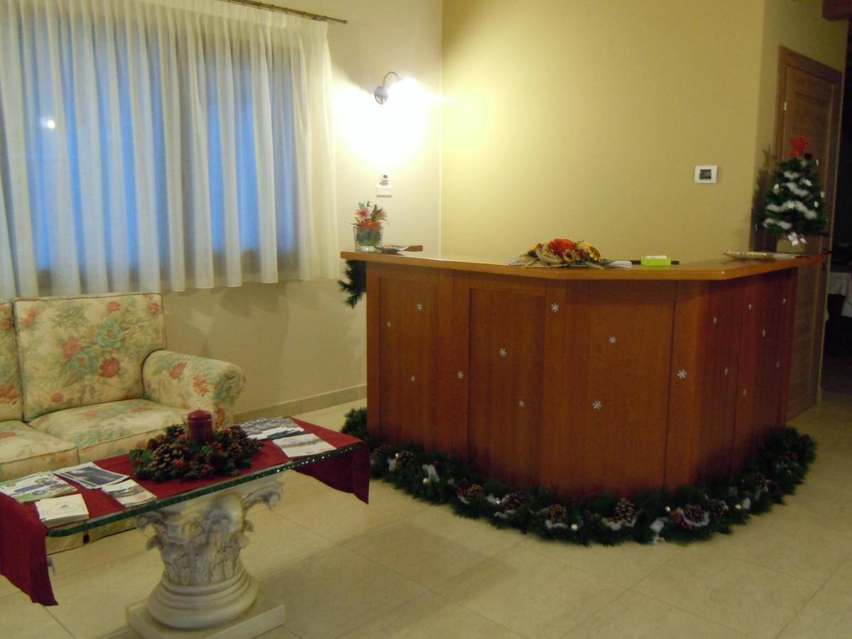 וילה פרנקה די ורונה Agriturismo Aver מראה חיצוני תמונה